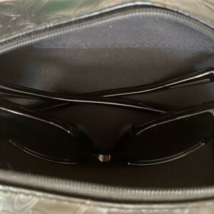 Oakley drop in lady sun glasses used